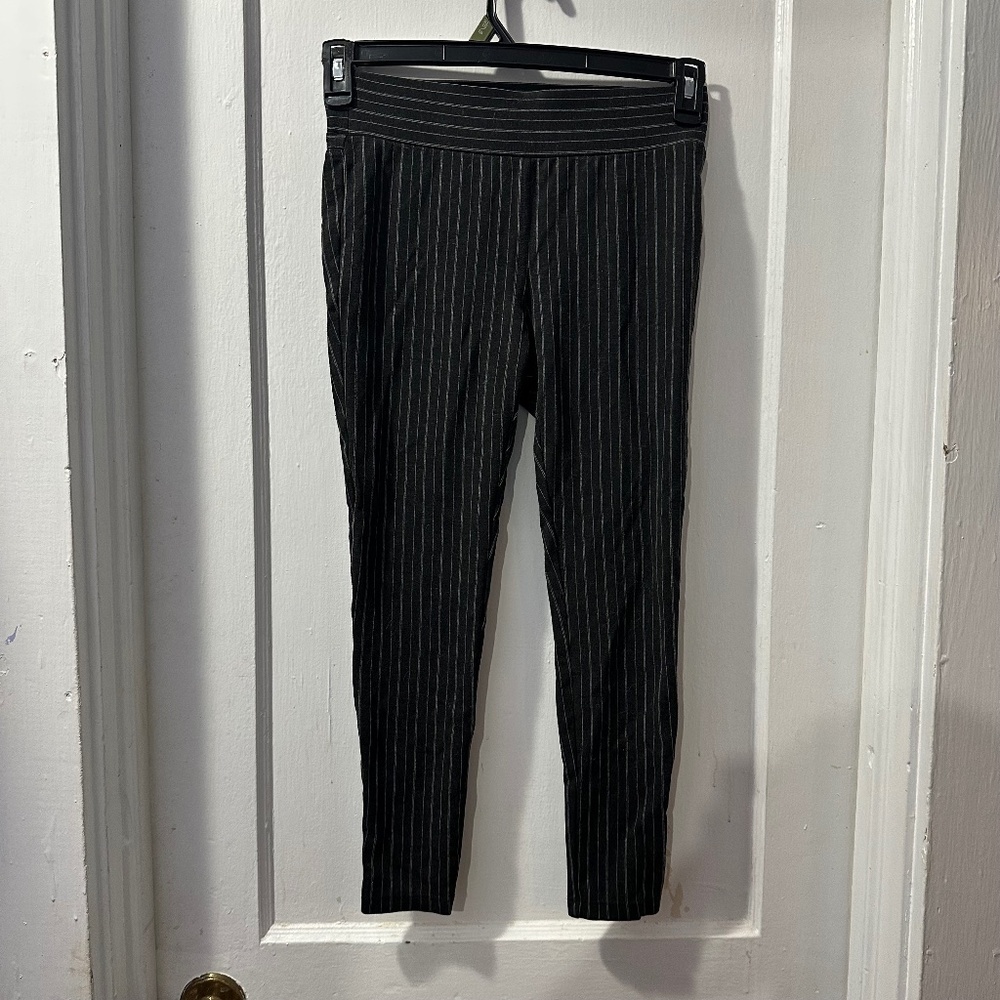 No Tag Pin Stripe Black Pants in XS